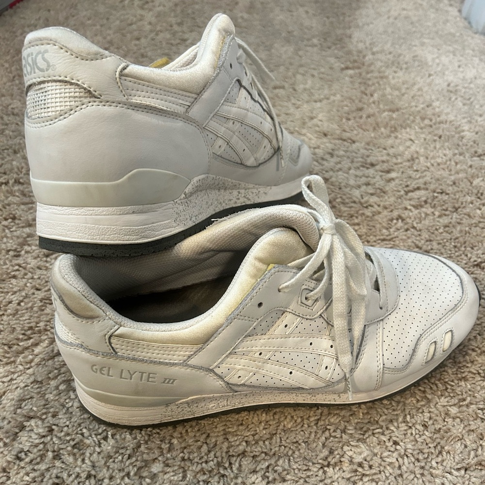 ASICS Gel Lyte III Men's White Sneakers - Picture 3 of 5